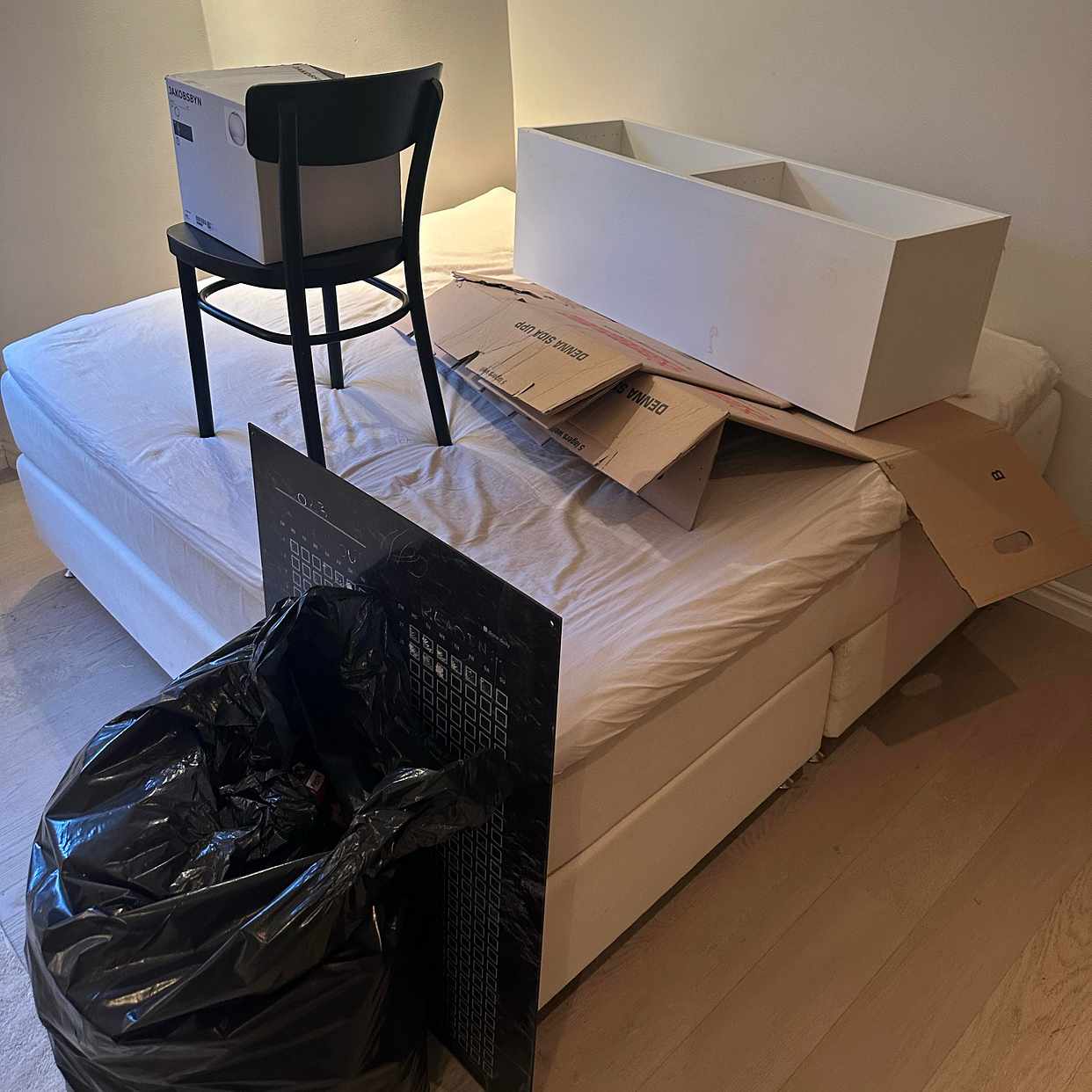 image of Slänga säng och annat - Stockholm