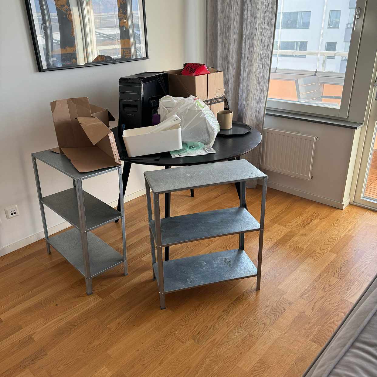 image of Matbord, dator, hylla - Solna