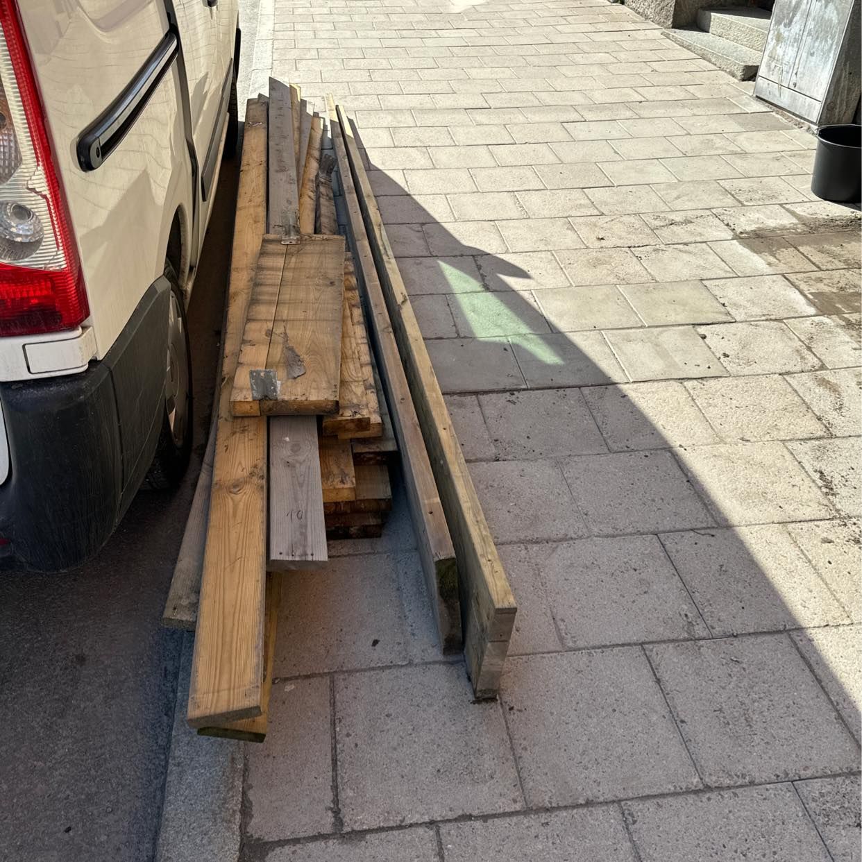 image of Wood pieces - 