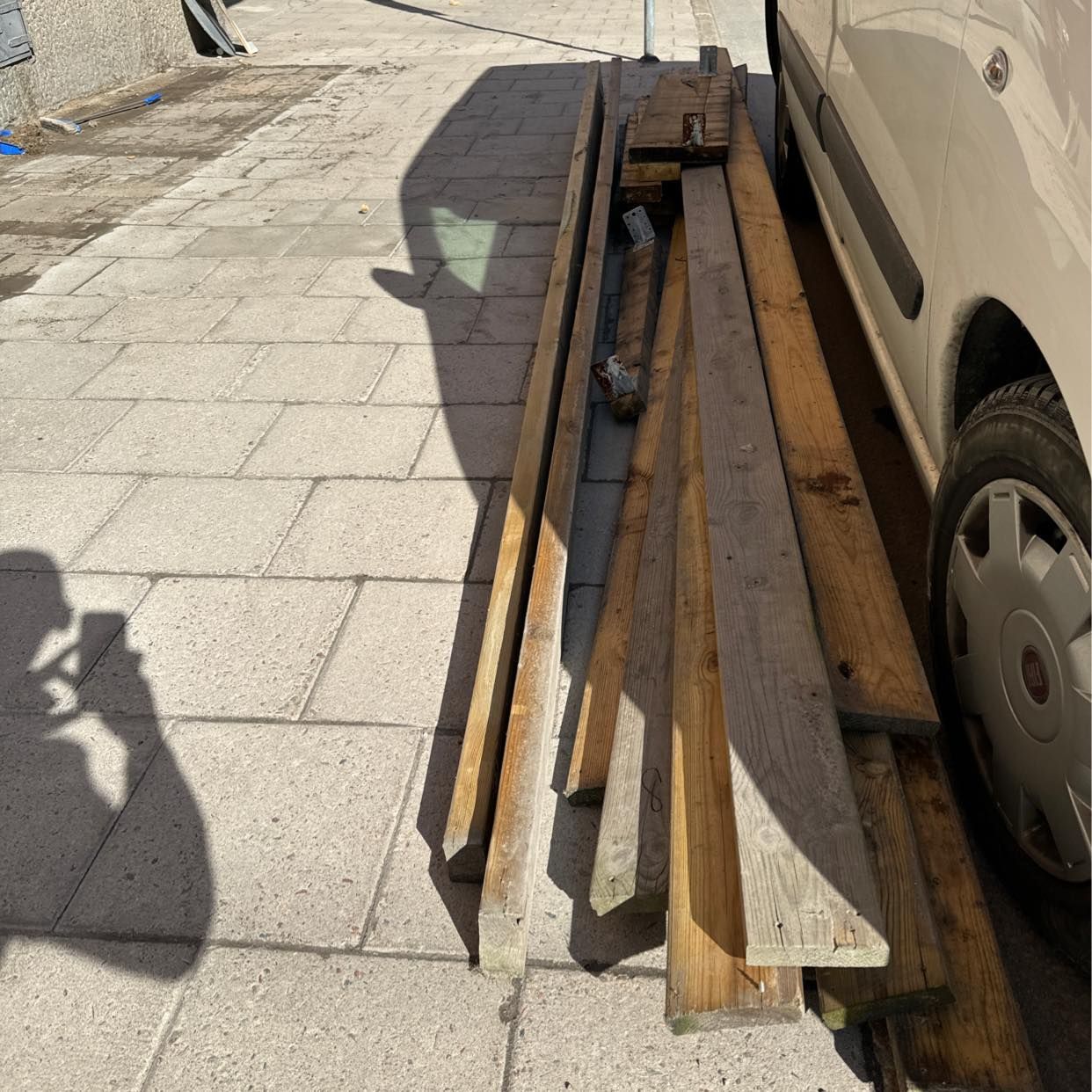 image of Wood pieces - 