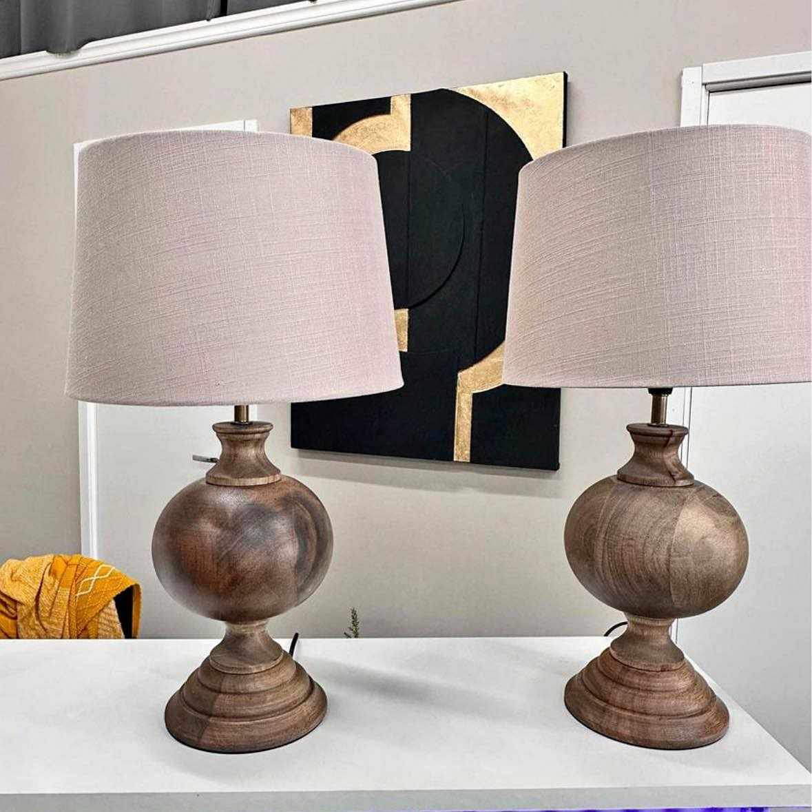 image of 2 small lamps - 