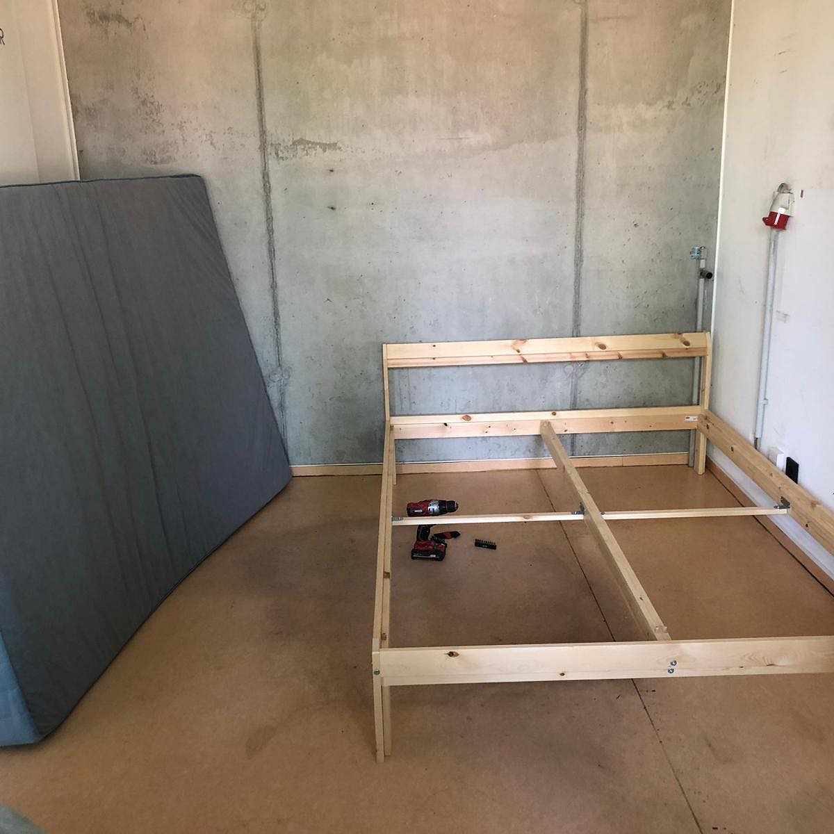 image of Moving a bed and mattress - 
