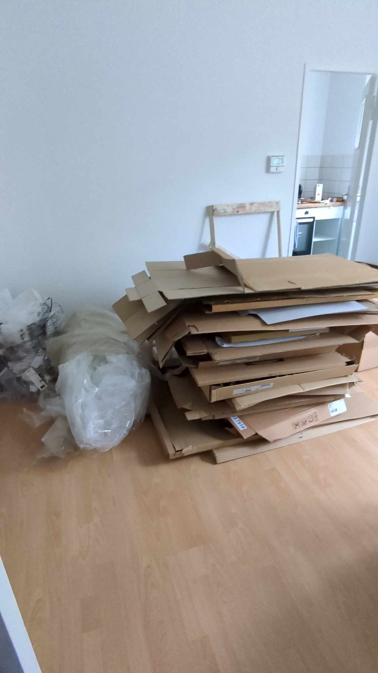 image of Cardboards & styropor - Berlin