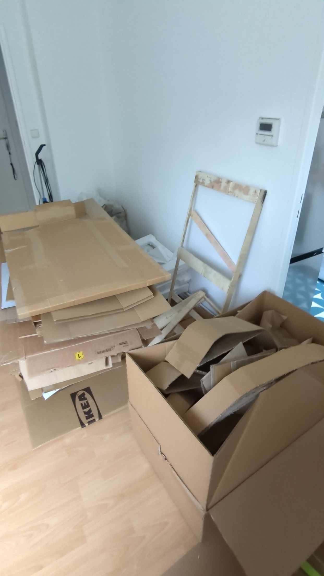 image of Cardboards & styropor - Berlin