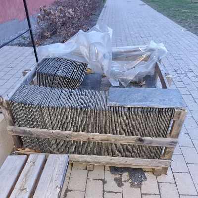 image of Skifferplattor på pall - 