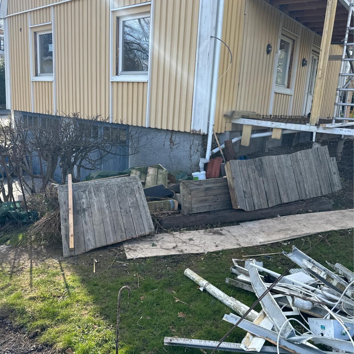 image of Construction and garden - Sävedalen