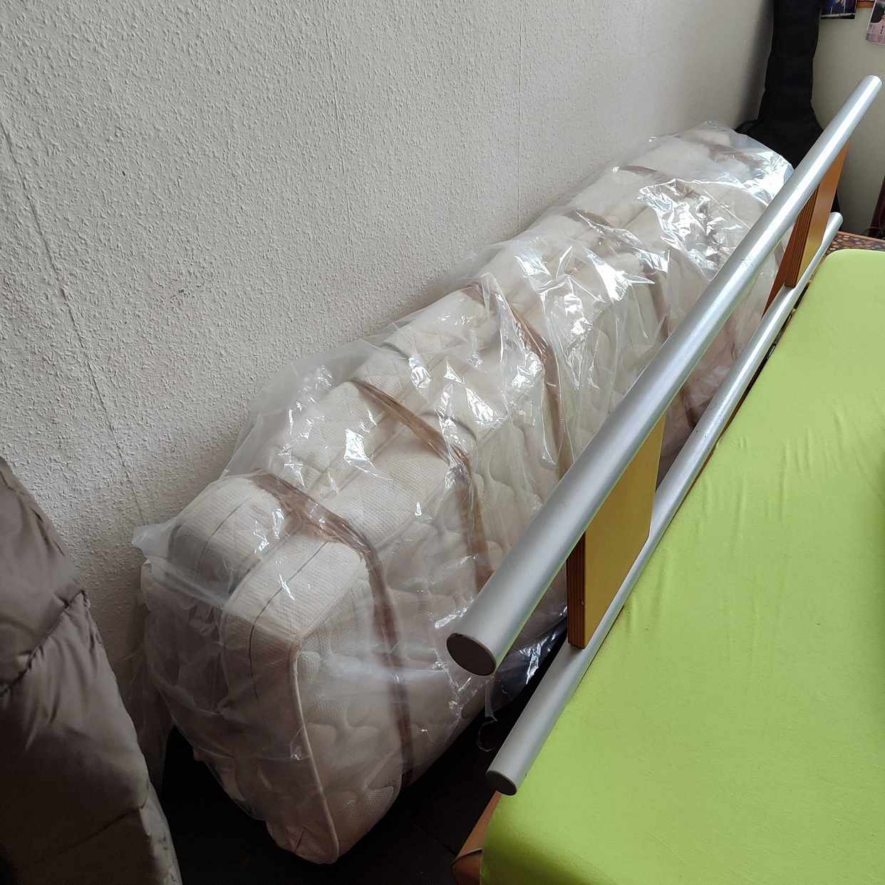image of Mattress to be recycled - Berlin