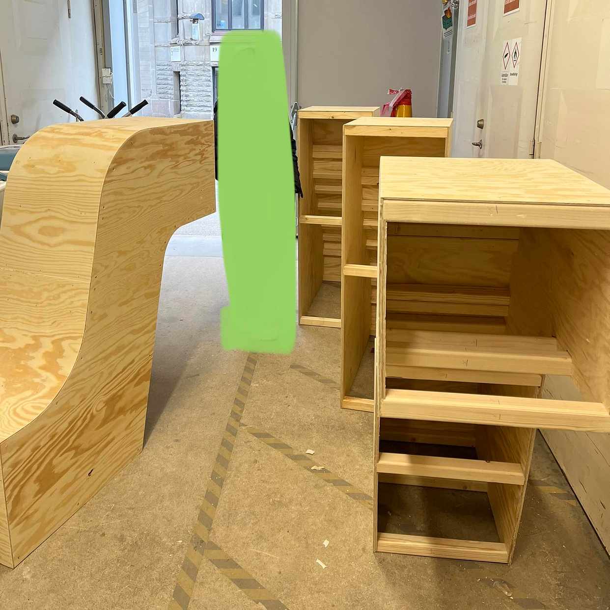 image of Plywood & wood structures - 