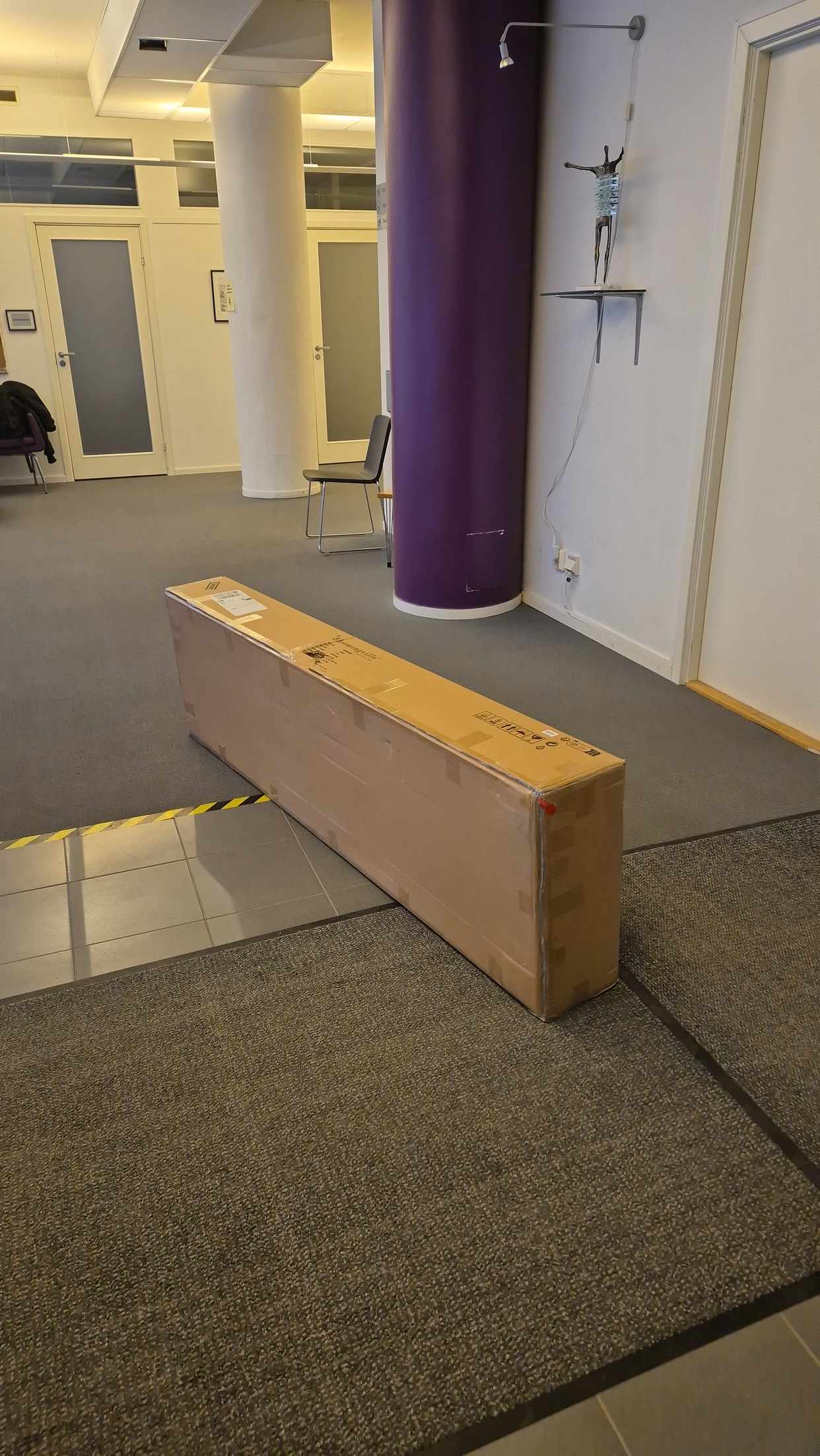 image of Large package Fragile - 
