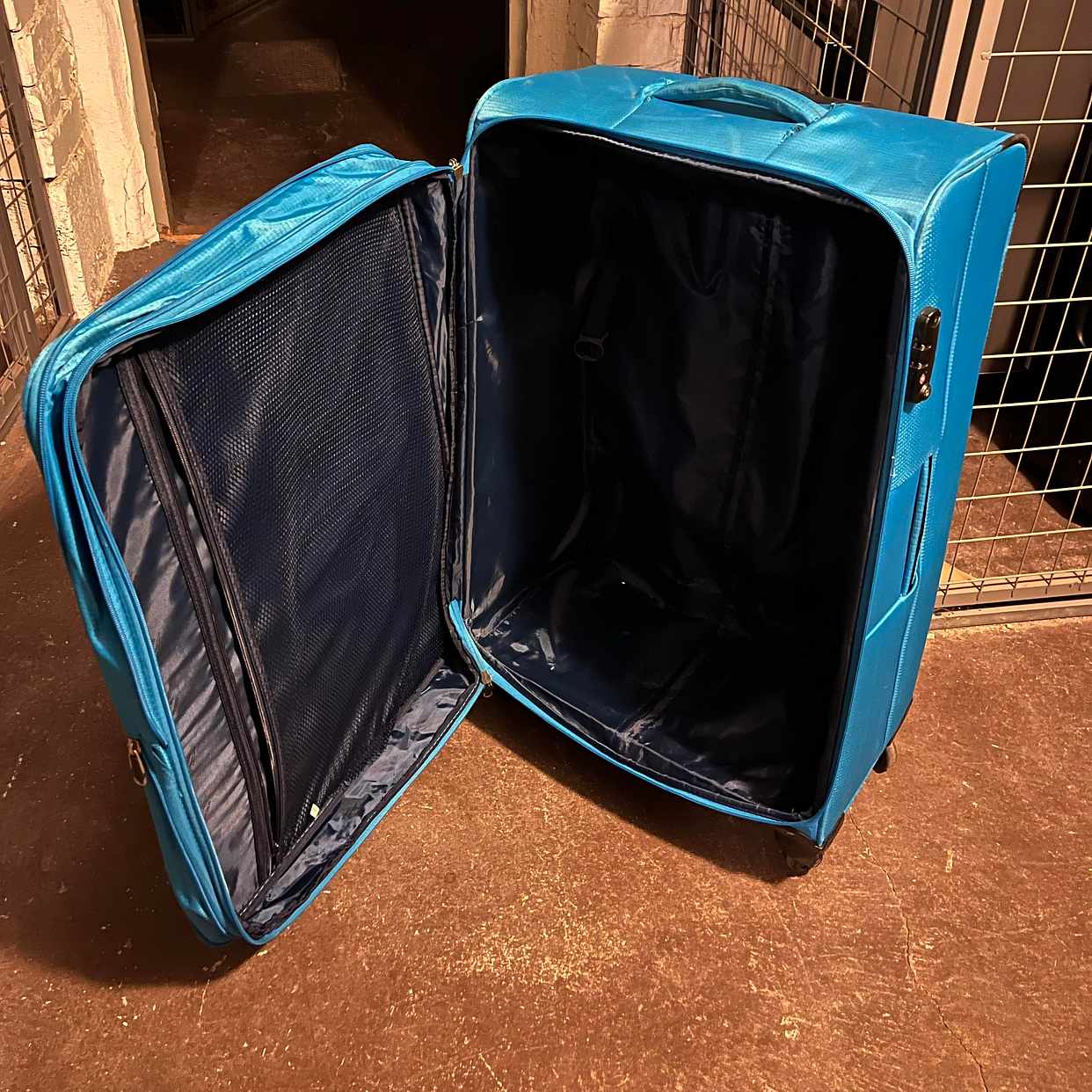 image of Suitcase / Resväska - Stockholm