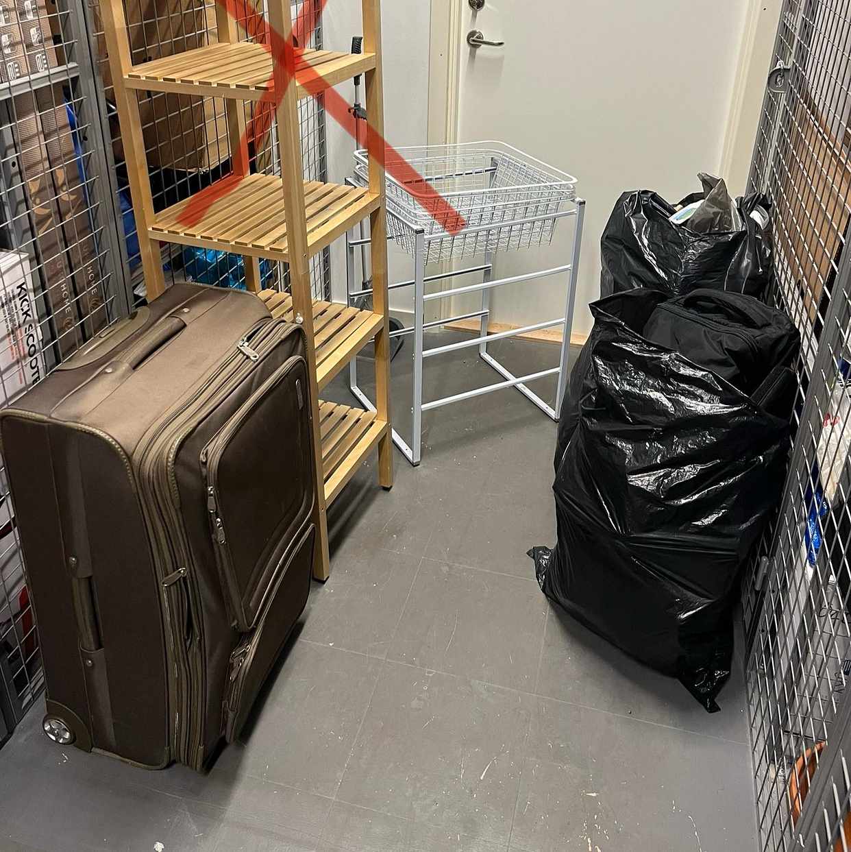 image of Recycle trash,luggage - Bromma