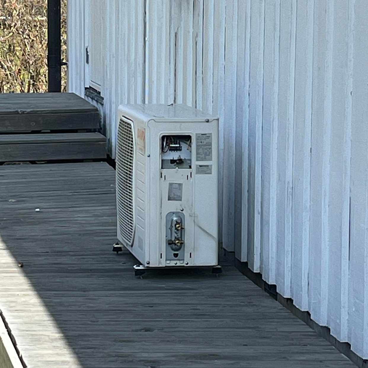 image of Wood, electronics, other - Värmdö