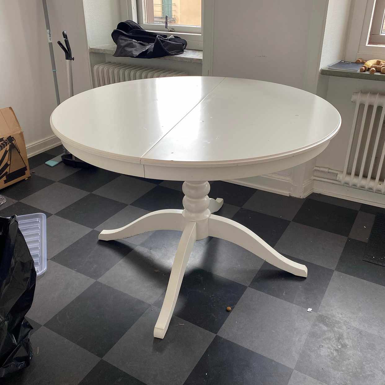 image of White Table - Göteborg