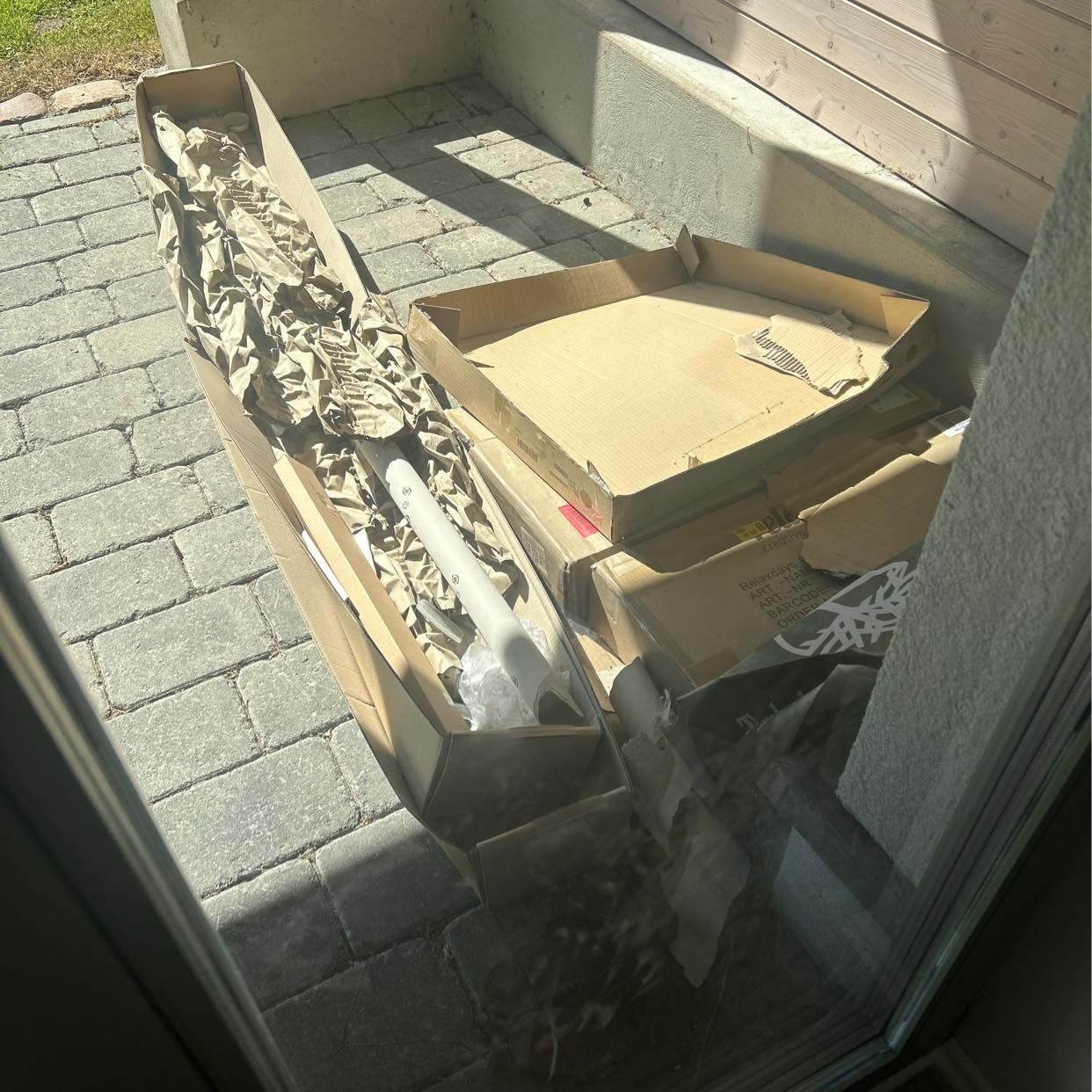image of Cartoon packing material - Grünheide (mark)