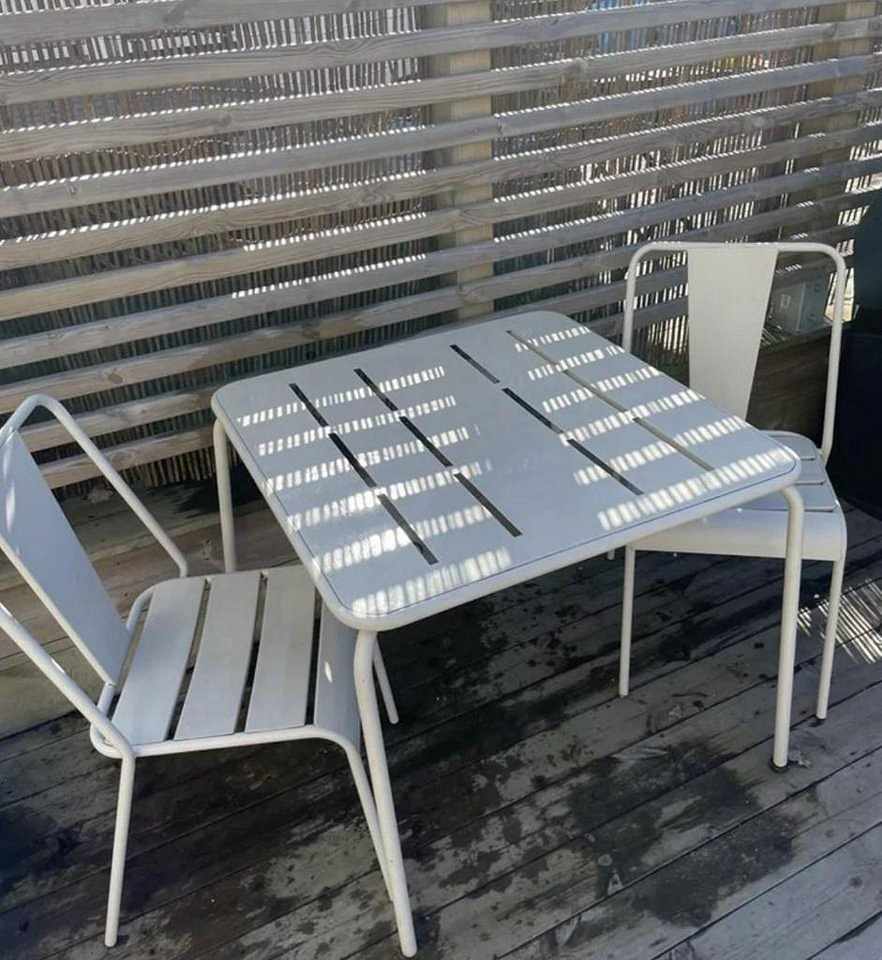 image of Bord + 2 stolar i metall - 