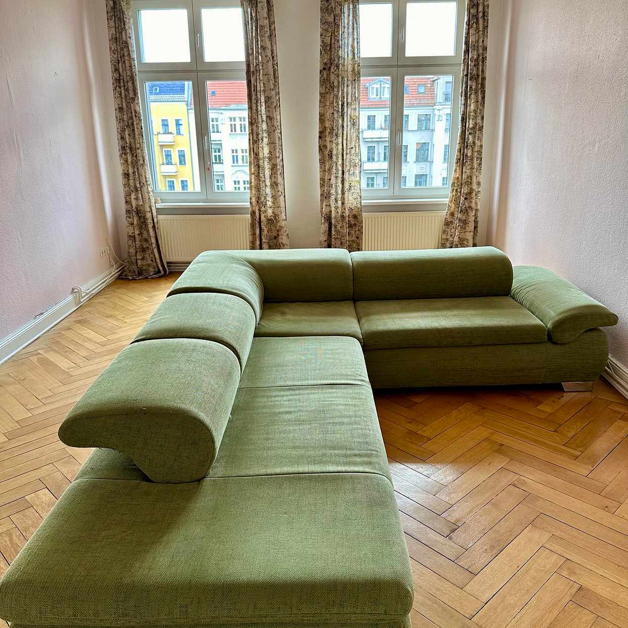 image of Sofa aus der Wohnung - Berlin
