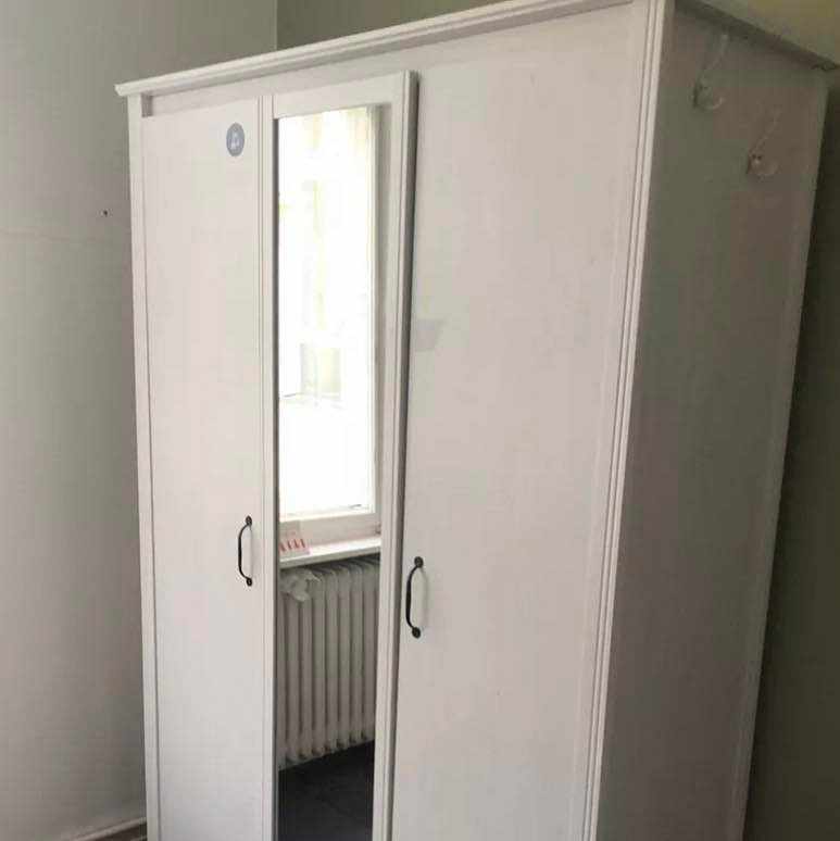 image of Kleiderschrank - 