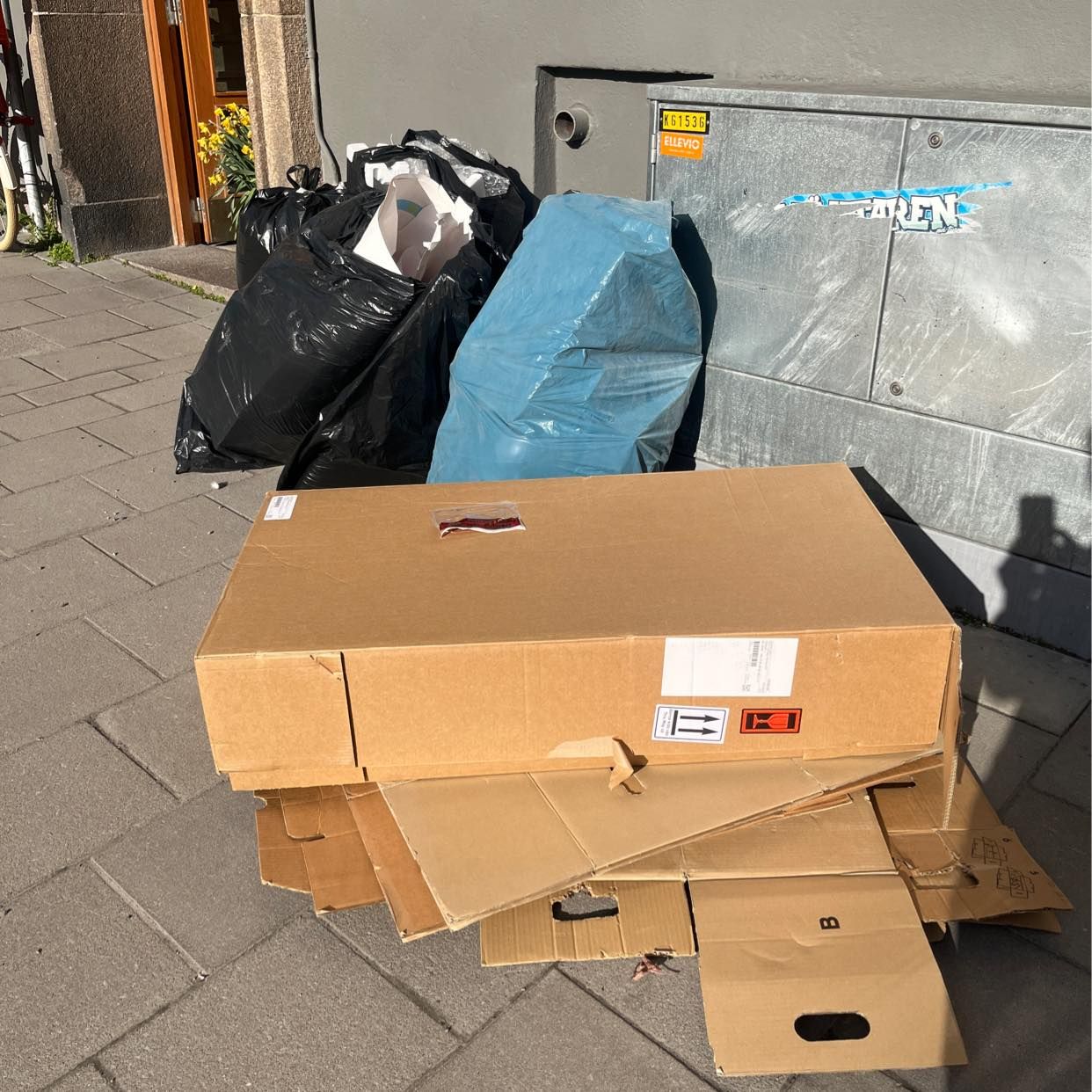 image of Kartonger, skräp - Kungsholmen