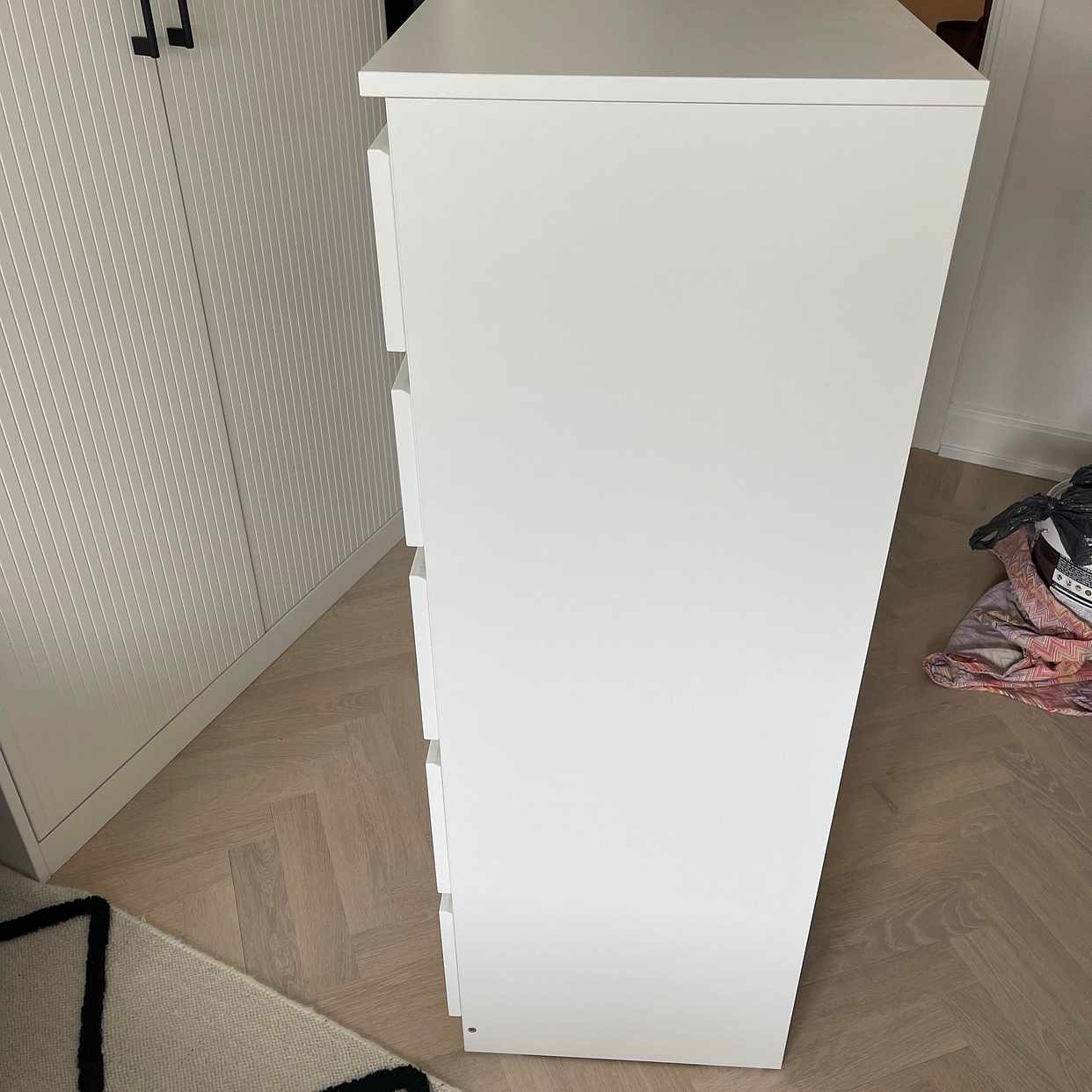image of Hämta Ikea byrå i stan - 