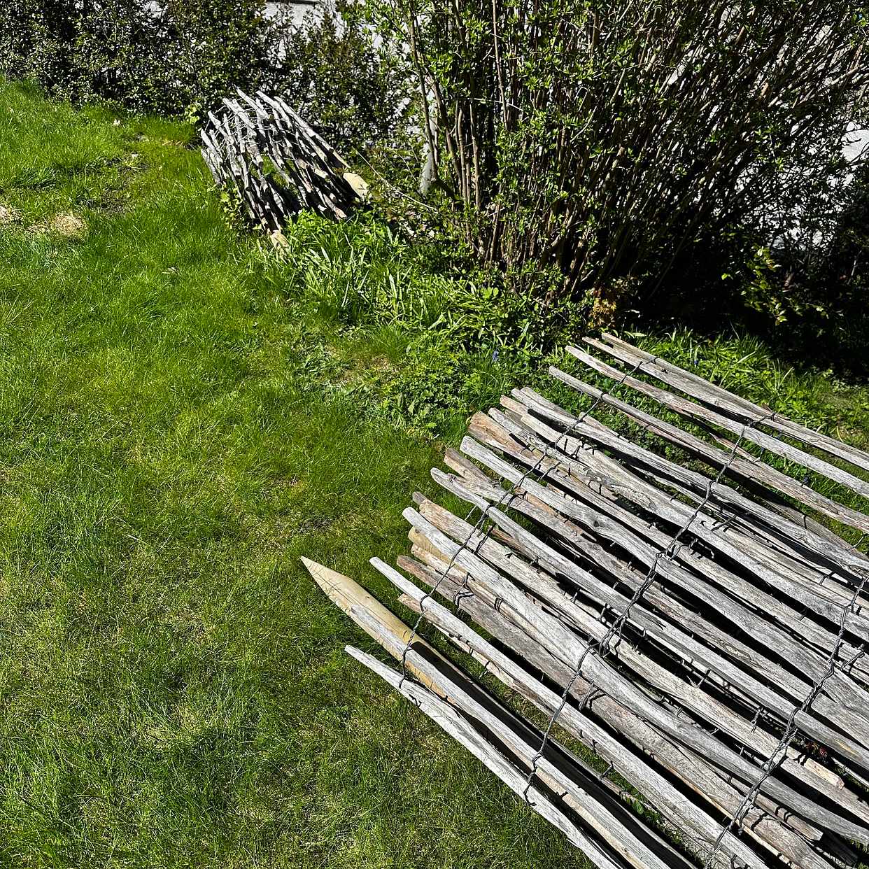 image of pallets, fence, plastics - Farsta
