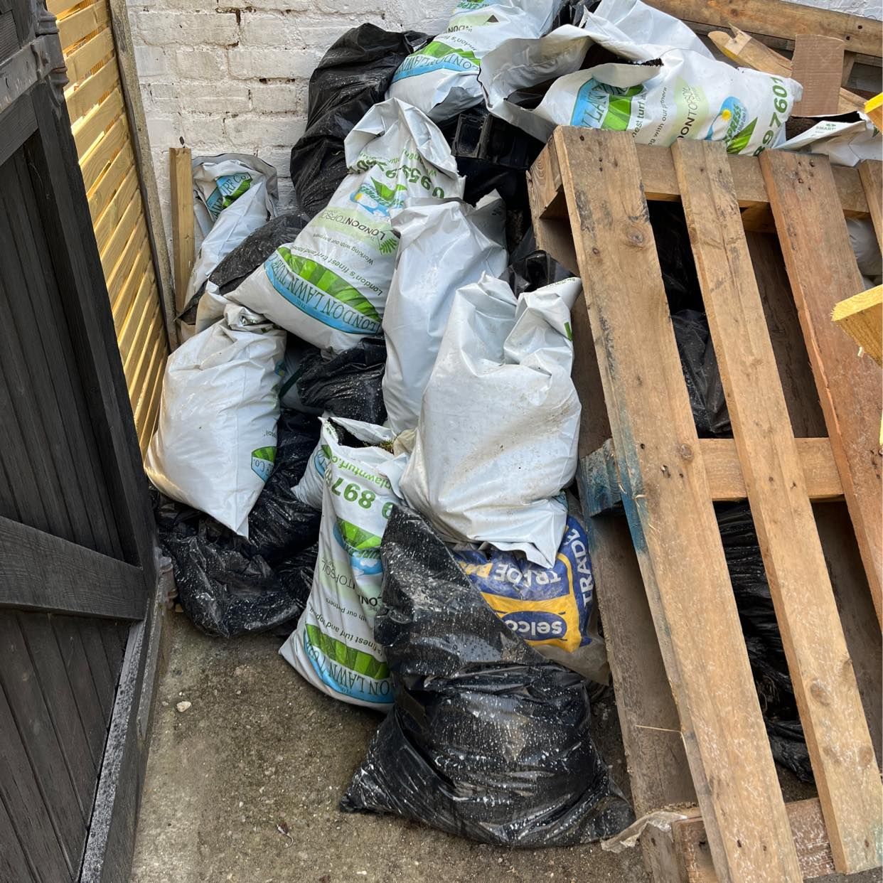 image of Old carpet & Garden Waste - London