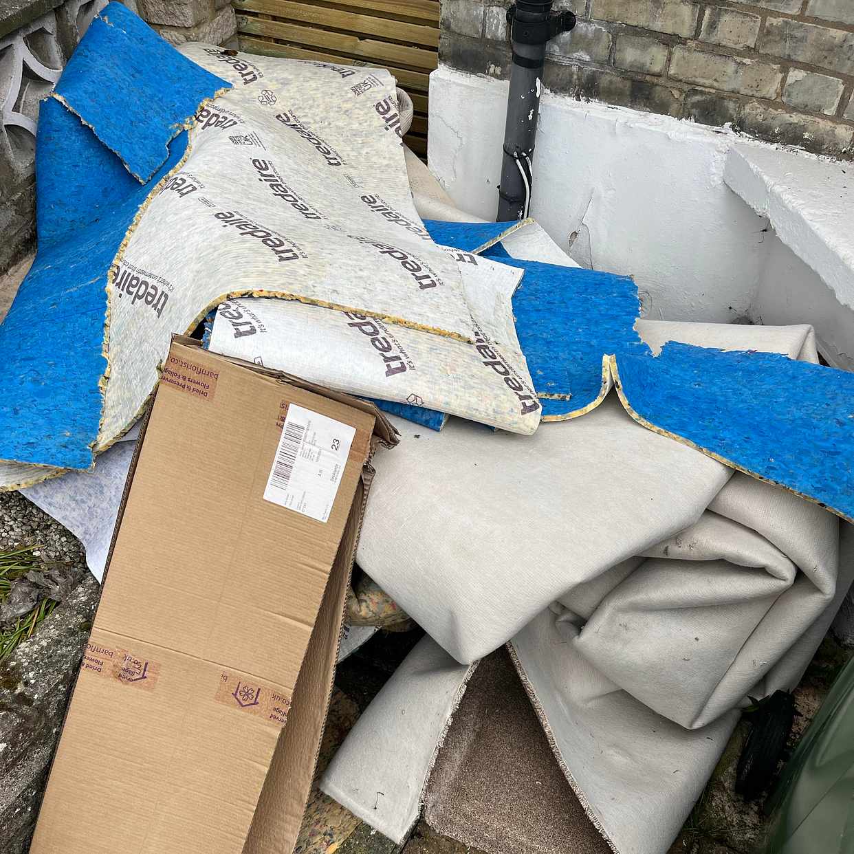 image of Old carpet & Garden Waste - London