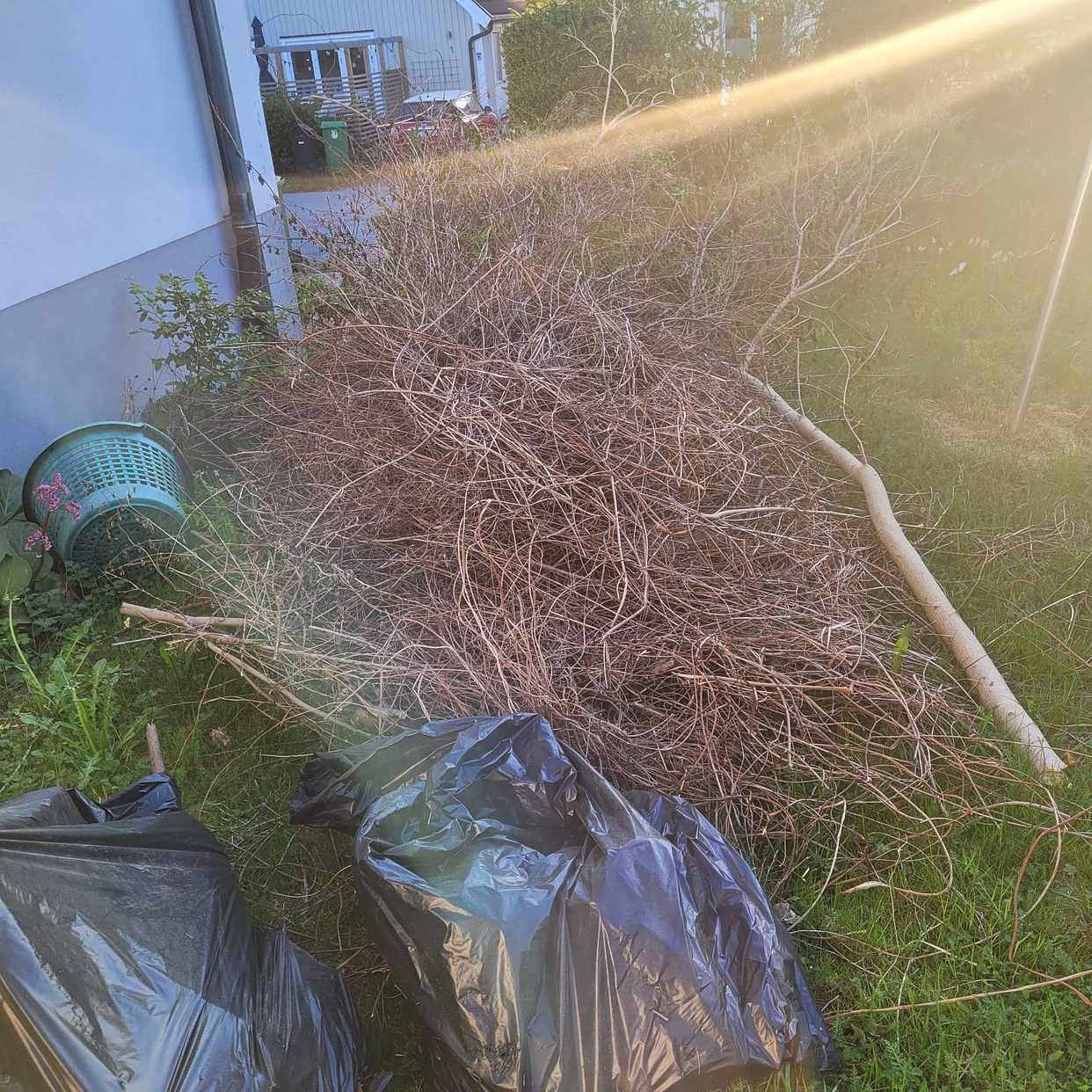 image of Avfall till tippen - Ekerö
