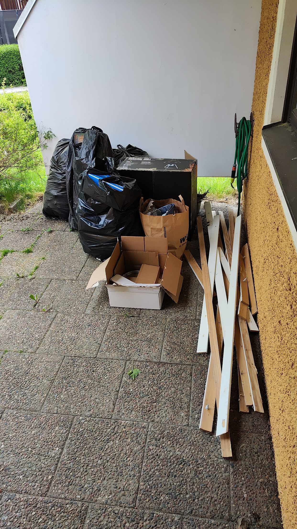 image of Hämta och släng - Skogås
