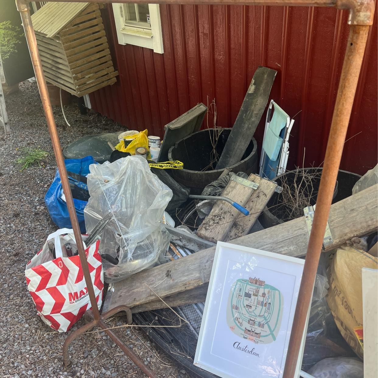 image of Kollekt and trow away - Boo