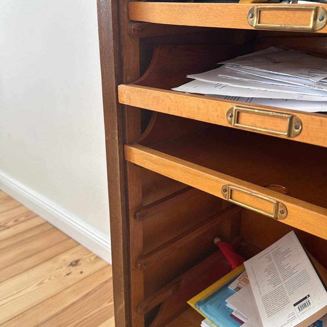 image of Delivery a cabinet - 