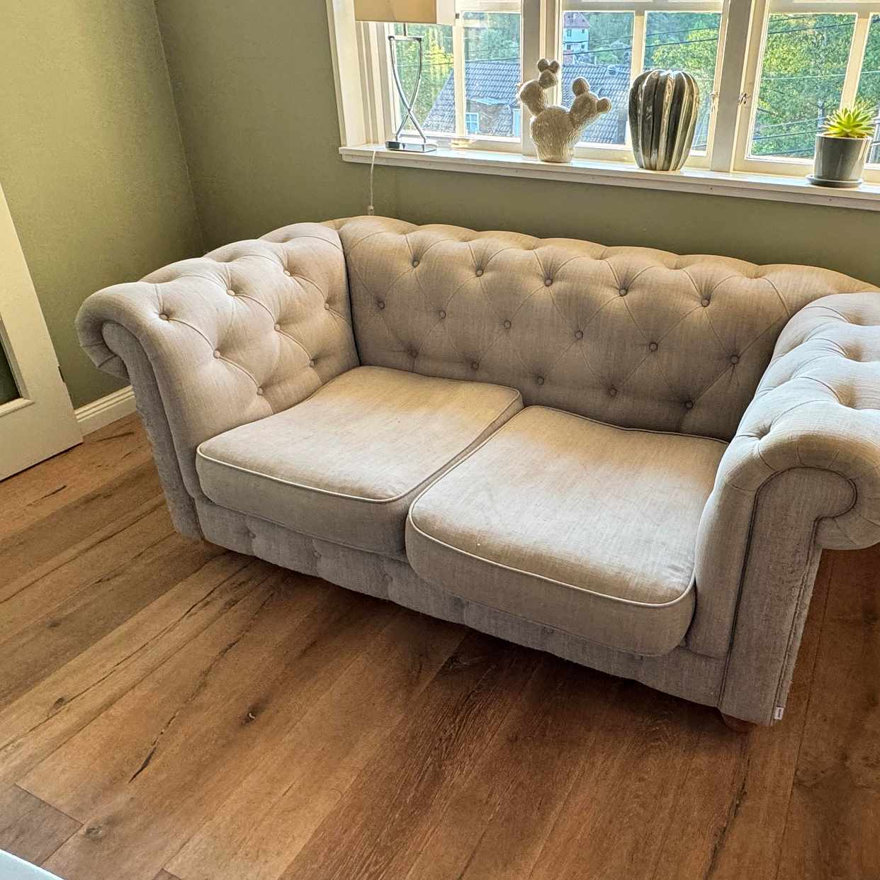 image of Chesterfield Soffa - Saltsjöbaden