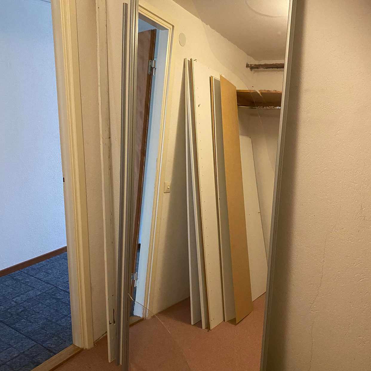 image of Hämtning för bortforsling - Sollentuna