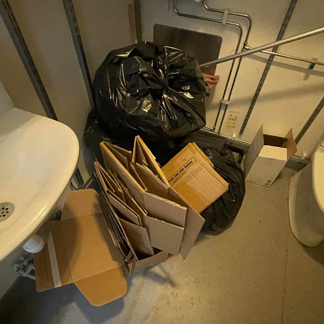 image of Throw away trash - Stockholm