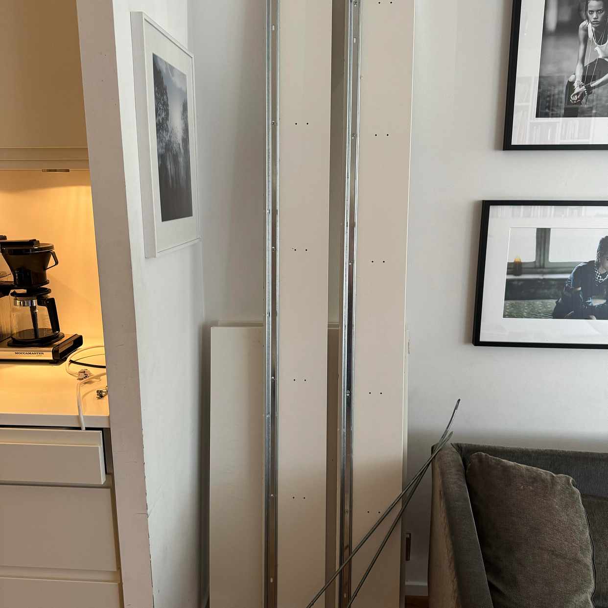 image of 2 sängar + tillbehör - Stockholm