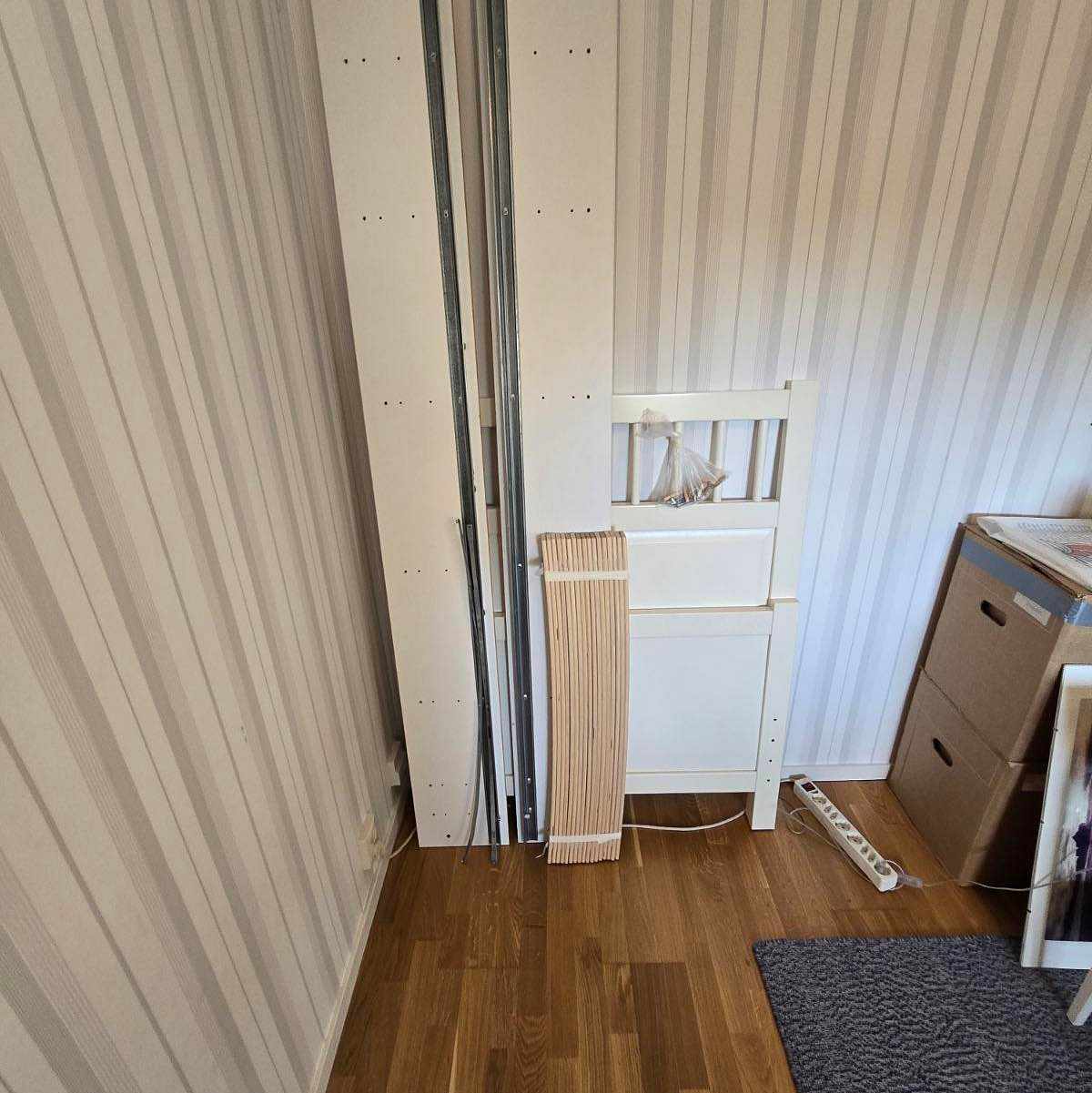 image of Sängram för 90 cm madrass - Enskededalen