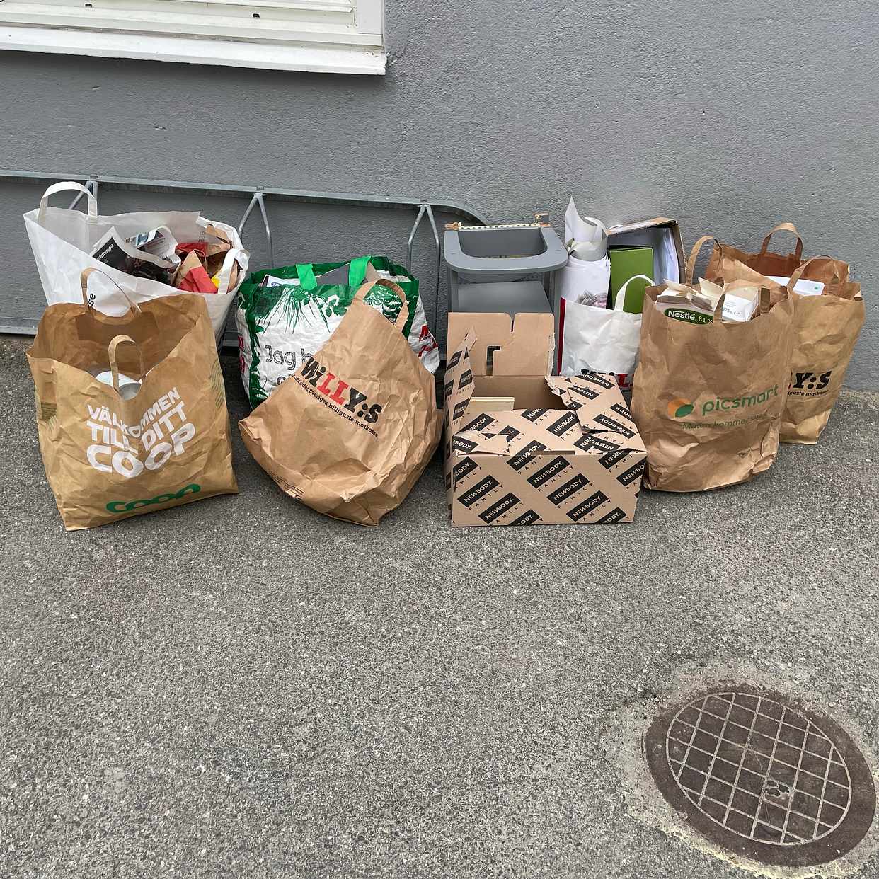 image of Bortforsling av skräp - Trångsund