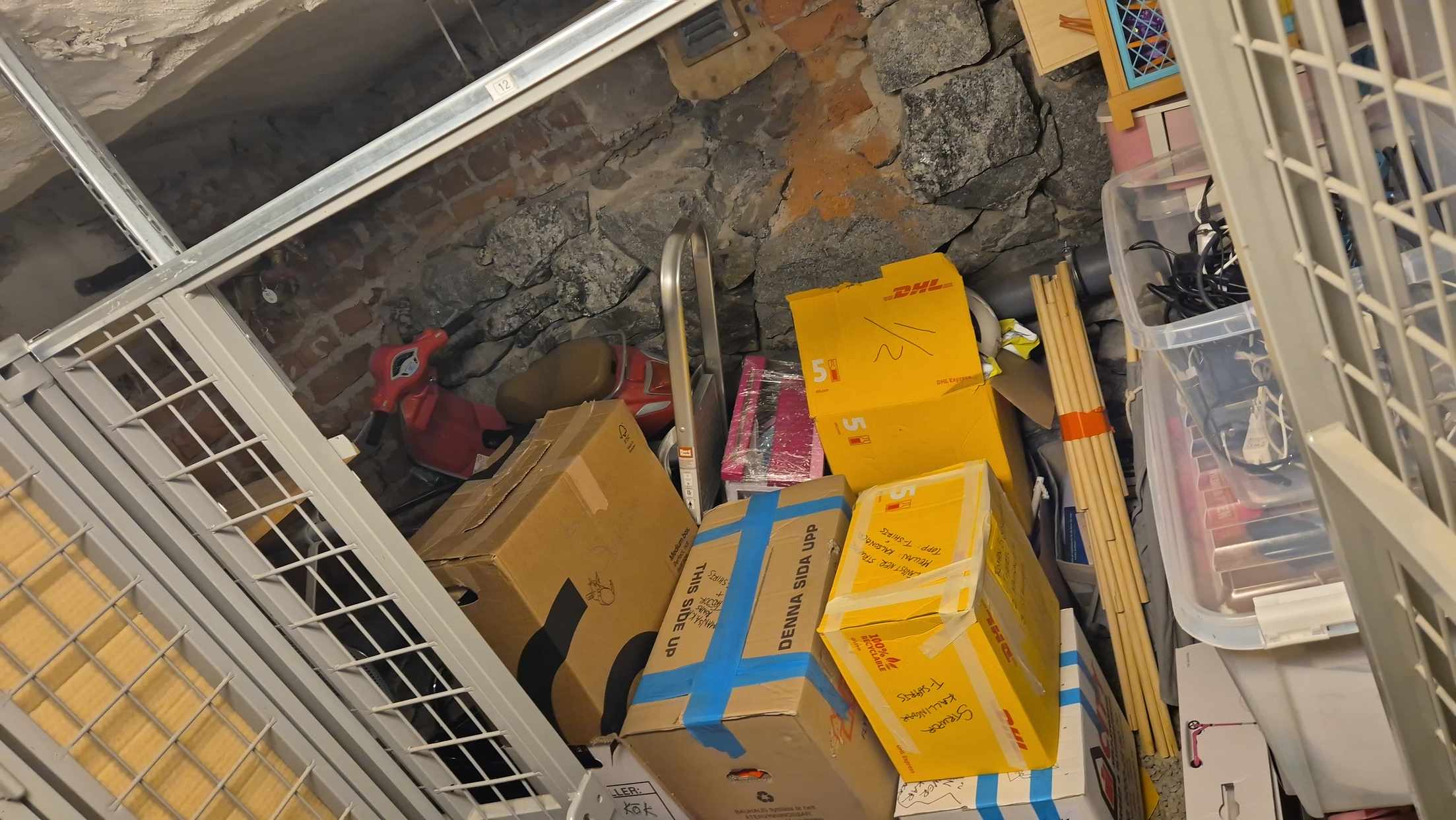 image of Från bostad till förråd  - 