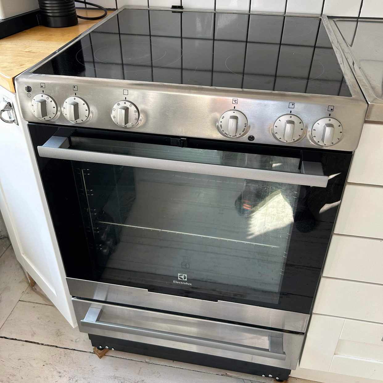 image of Oven - 
