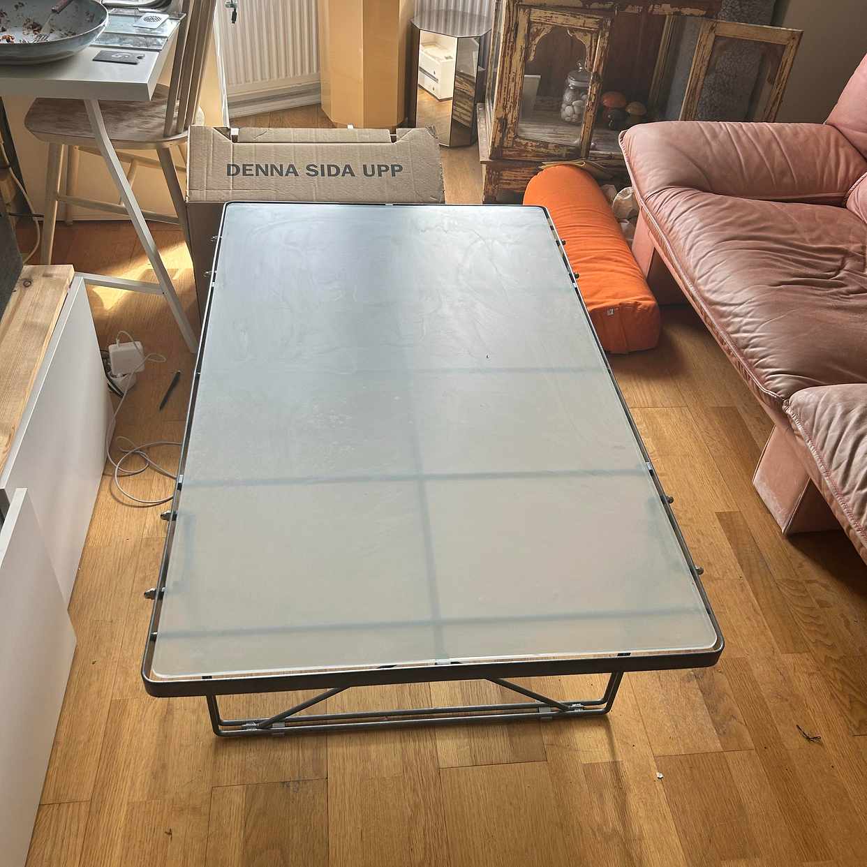 image of Soffa + Soffbord + Bord - 