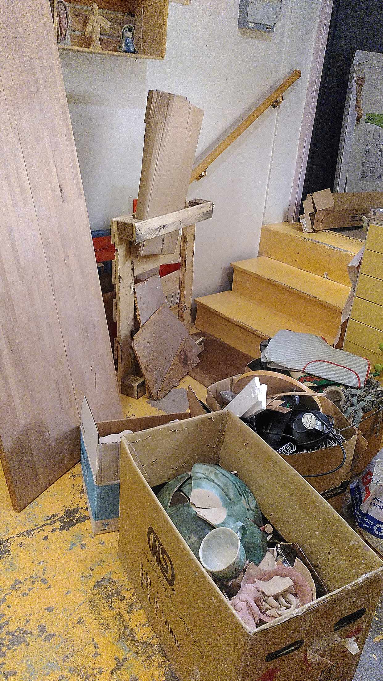 image of Keramik avfall och övrigt - Hägersten