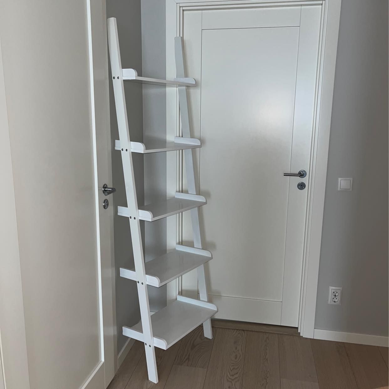image of Hylla 180 cm+ gardinstång - 