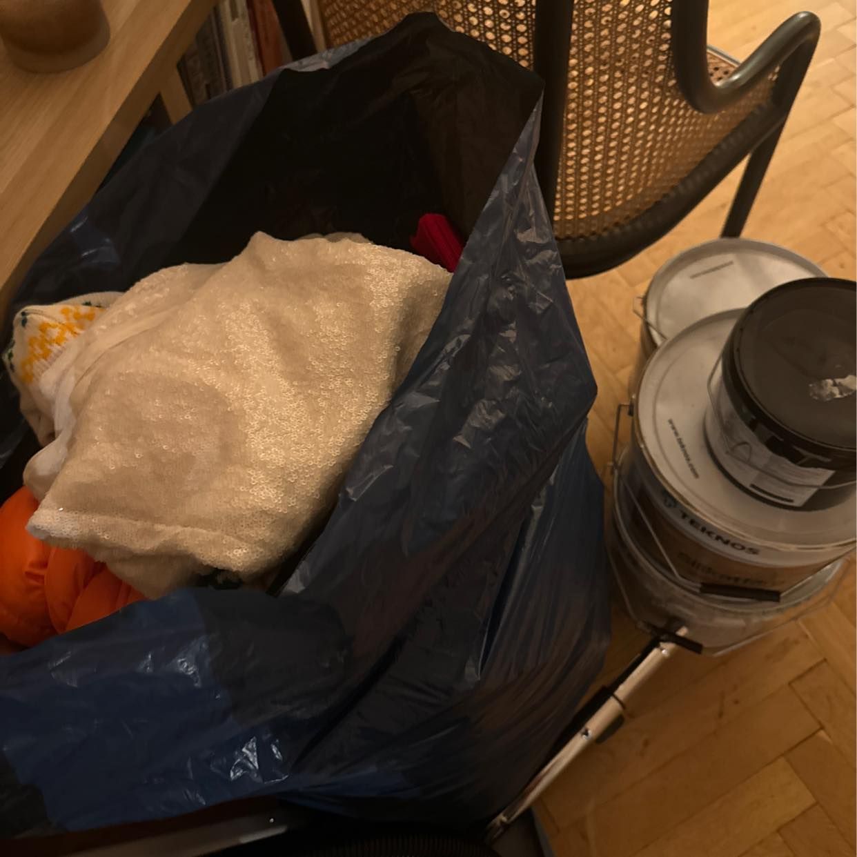 image of Blandat skräp slänga/hämt - Göteborg
