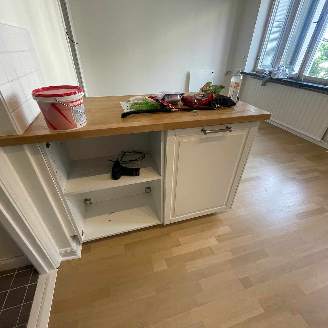 image of Hämta en köksö - Stockholm