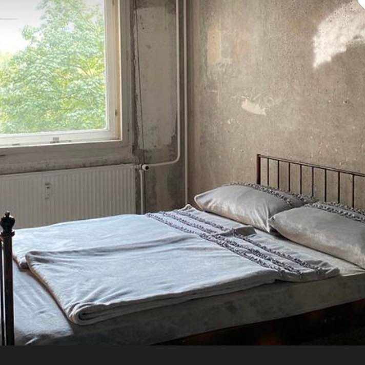 image of Pick up my bed - 