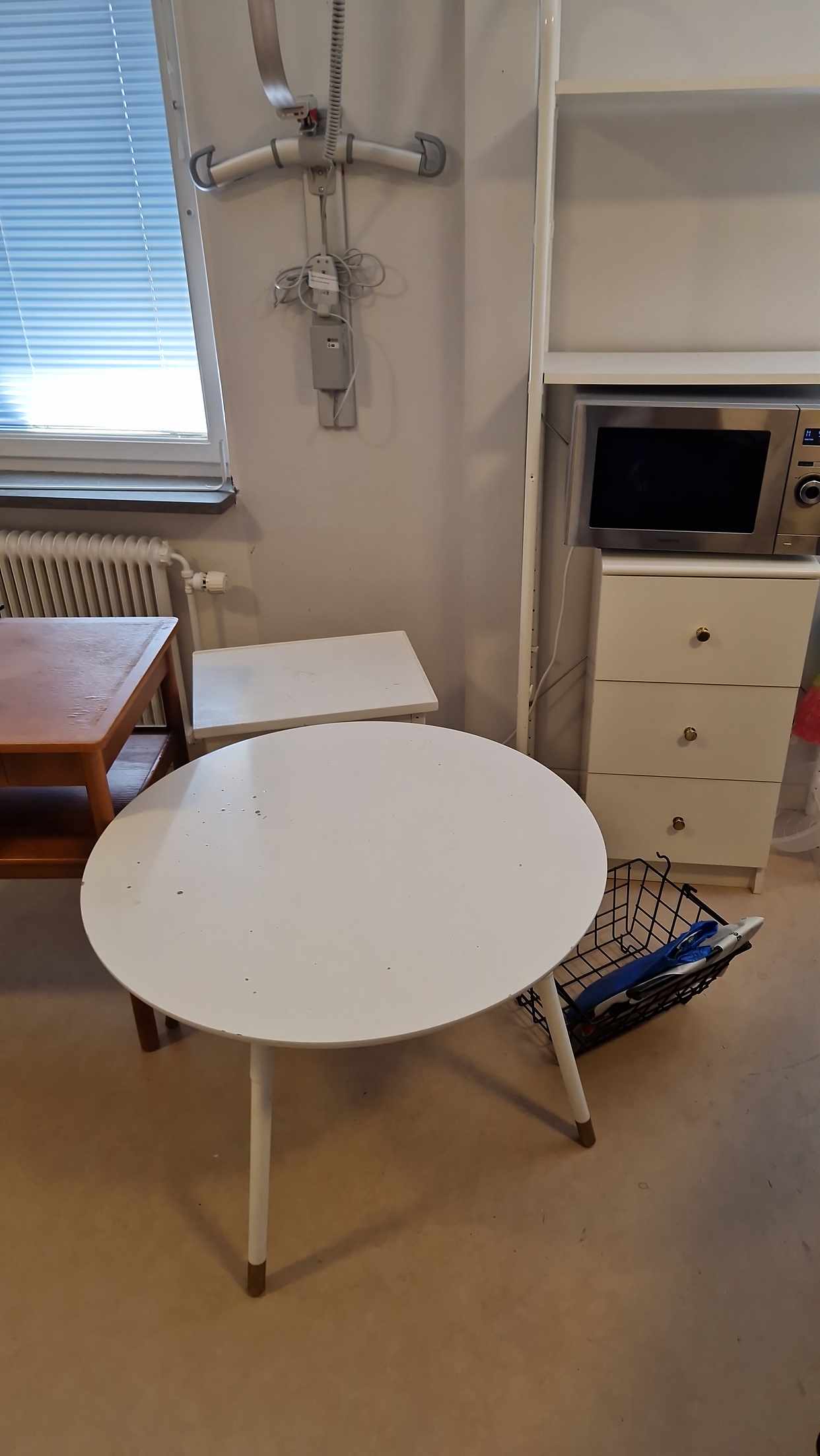 image of Flytta lite möbler - 