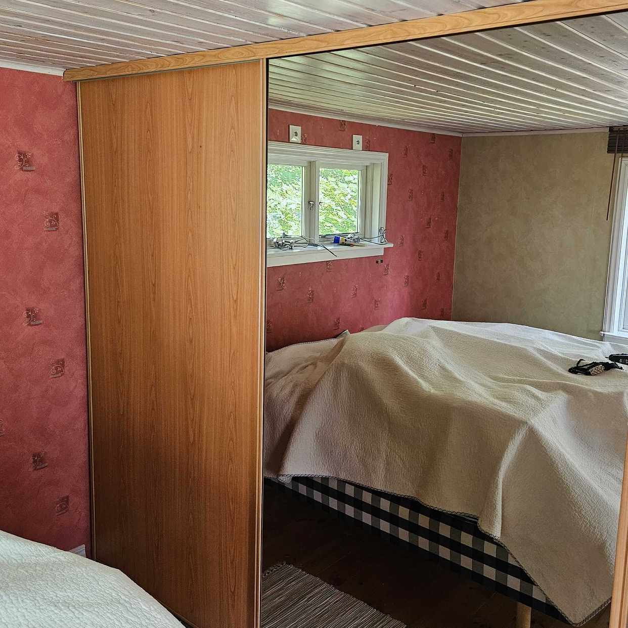 image of Spegel garderob Elfa - Väddö