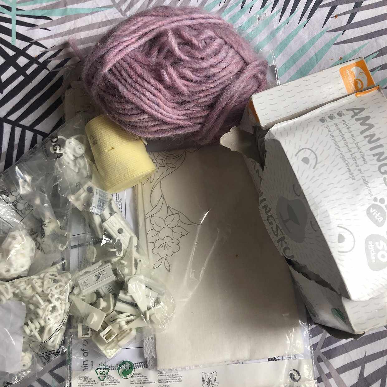 image of Mixed Give away Stuff - Vällingby