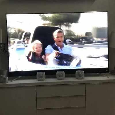 image of 55 tums LED TV 16 kg vikt - 