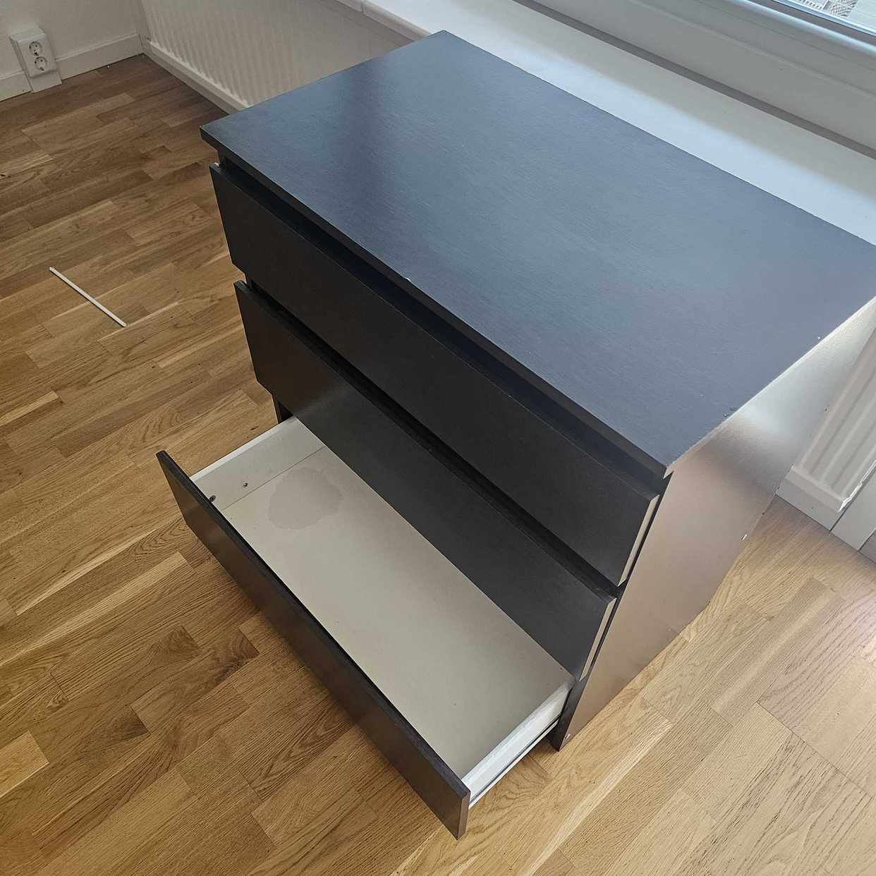 image of Byrå 3 lådor ikea - Brandbergen