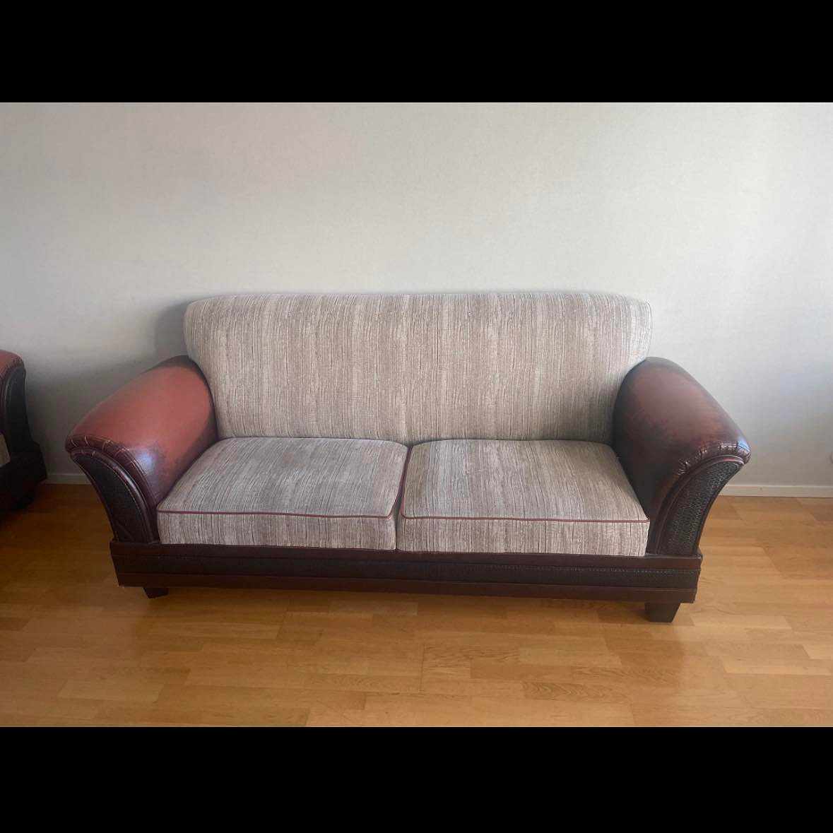 image of Three pieces sofa - Järfälla